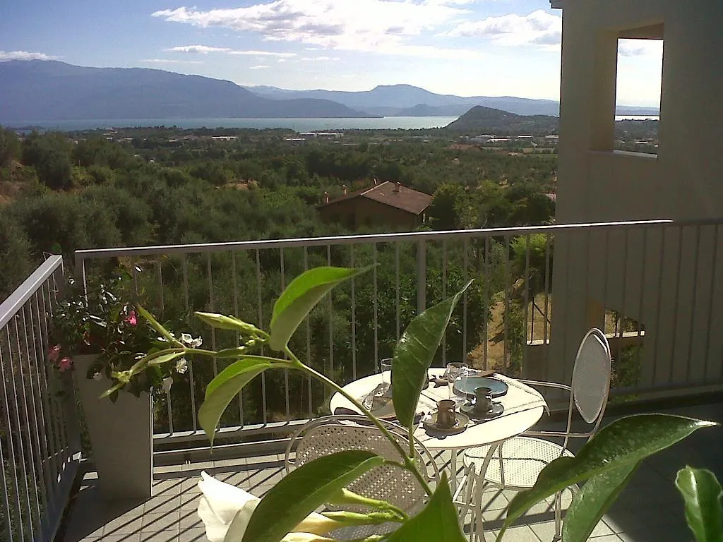 Bed & Breakfast Bio B&B Vivere La Vita Polpenazze del Garda